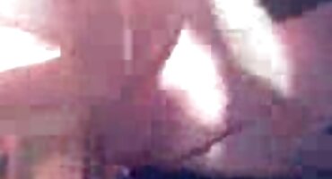 đánh nhau lột đồ sex Guy quan hệ tình dục với vòi nước lớn với cô gái ngay sex k che sau khi hẹn hò.