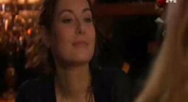 phim sex nhiều tư thế Roose laksheri ngồi với tư thế phim sẽ x giật mình & # 34; cowgirl đảo ngược