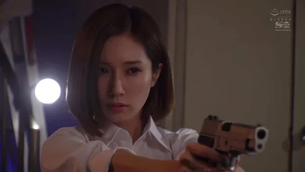 sex công nhân Nữ điều tra viên rơi vào tay những kẻ tội phạm biến thái